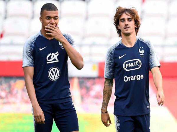 Tổng hợp bóng đá QT 2/7: Griezmann không hài lòng với Mbappe