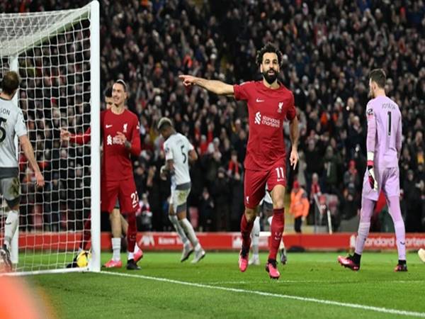 Tin Liverpool 2/3: Salah có thành tích ngang với một huyền thoại