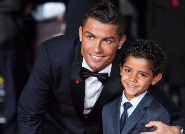 Thông điệp Ronaldo Jr gửi đến Sanch