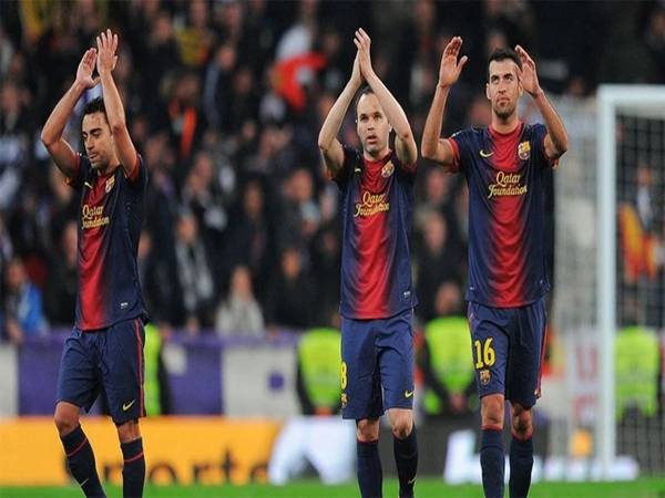 Những tiền vệ Barca giành nhiều danh hiệu nhất lịch sử