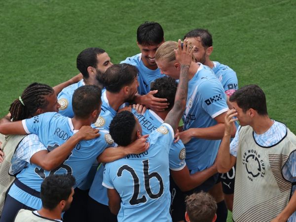 Man City Chững Lại Vì Chuỗi Trận Hòa: Tuyến Giữa Bế Tắc Hay Hàng Công Đánh Rơi Cơ Hội?